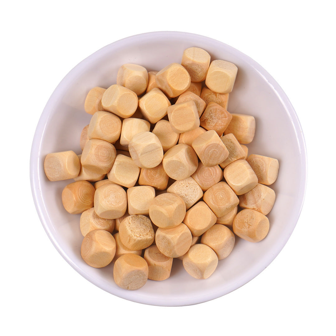 DIY handmade ball materials, wooden blocks, cubes, solid wood blocks, small wooden blocks, pine wood blocks